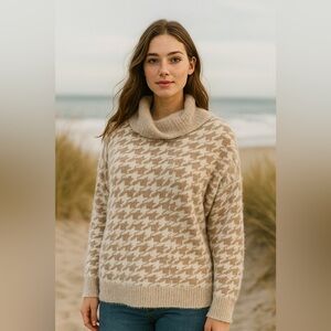 KUT from the Kloth Cream an camel houndstooth cowl turtleneck cozy fuzzy small